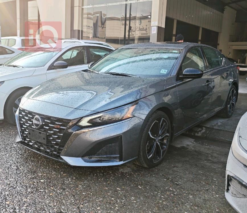 نیسان ئەلتیما